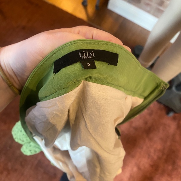 Tibi Green Crochet Skirt Size 2 - Picture 6 of 6